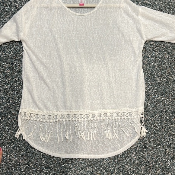 NO BOUNDARIES WHITE BLOUSE WITH TASSELS SUZE XXL - Picture 7 of 8